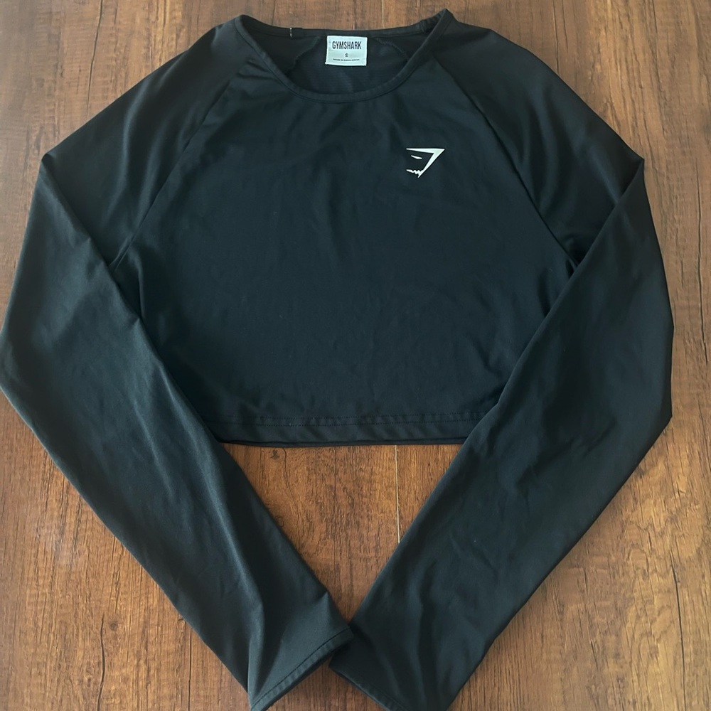 Gymshark Black Long Sleeve Cropped Top